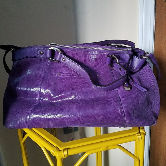 B. Makowsky purple glazed leather shoulder bag - Picture 4 of 5